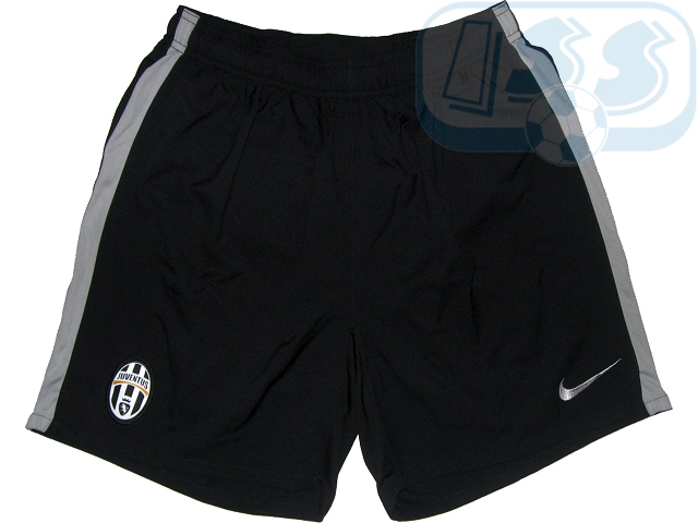 Juventus Turyn spodenki Nike