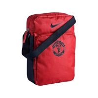 TMANU67: Manchester United - torba na ramię Nike